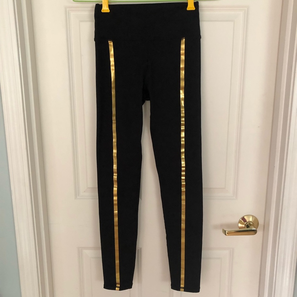 Fabletics High-Waisted PowerHold Leggings